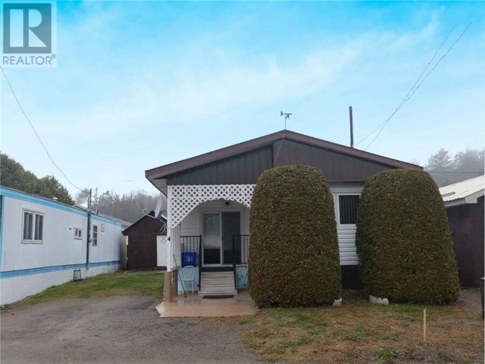 4 Center Street, Levack, Ontario P0M 2C0