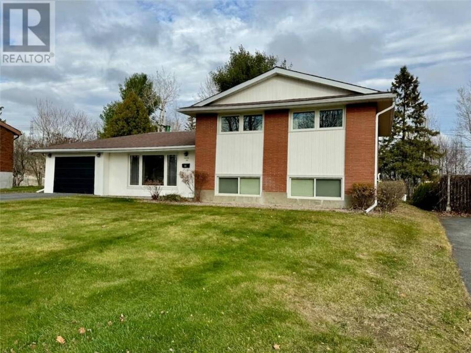 22 Rio Road, Sudbury, Ontario P3C 3A5