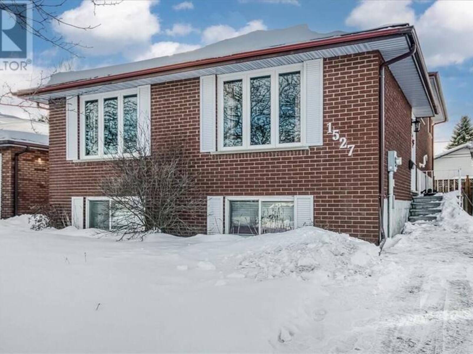 1527 Lansing Avenue, Sudbury, Ontario P3A 4E1