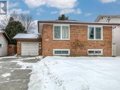 3861 MACMILLAN Drive Val Caron Ontario, P3N 1H9