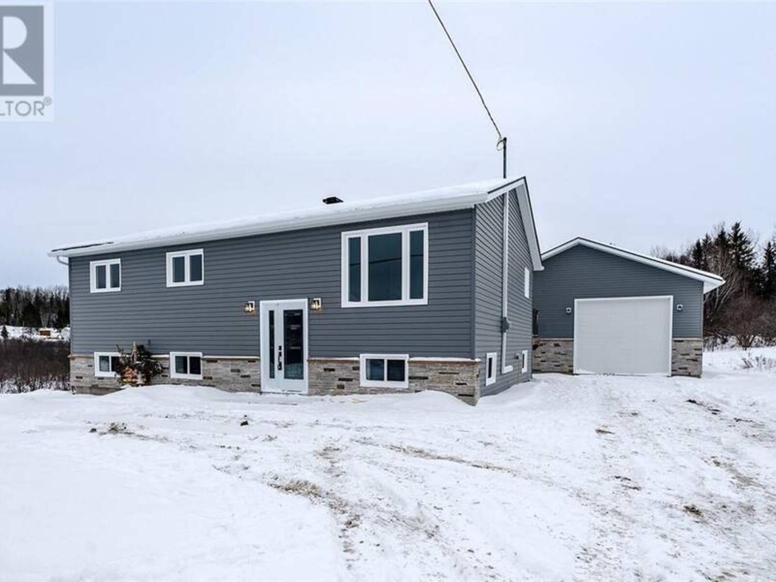 30 Boundary Rd, Markstay-Warren, Ontario P0M 2G0