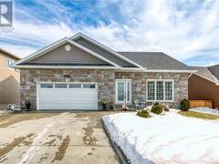 73 North Field Crescent Greater Sudbury Ontario, P3B 0C3