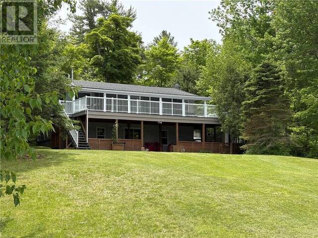 314 PERRY AVE Killarney Ontario, P0M 2A0 - 4 Bedrooms Waterfront Home For sale