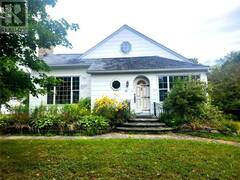 16 ROBINSON Street W Manitoulin Island Ontario, P0P 1K0
