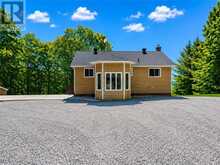 129 Maple | Manitoulin Island Ontario | Slide Image Five