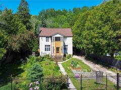 17 Phipps Street Manitoulin Island Ontario, P0P 1H0