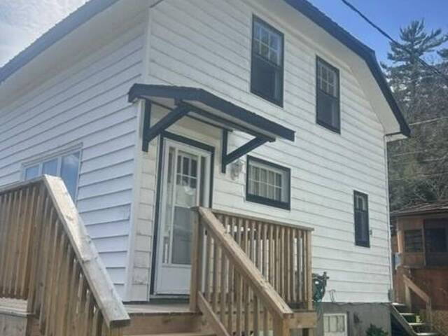 1021 Crescent Street Unit# B Greater Sudbury Ontario, P0P 2H0 - 2 Bedrooms Waterfront Condo For Sale