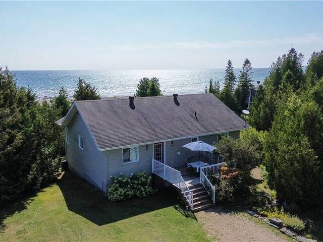 619 Lake Huron Drive Manitoulin Island Ontario, P0P 2B0 - 3 Bedrooms Waterfront Home For sale