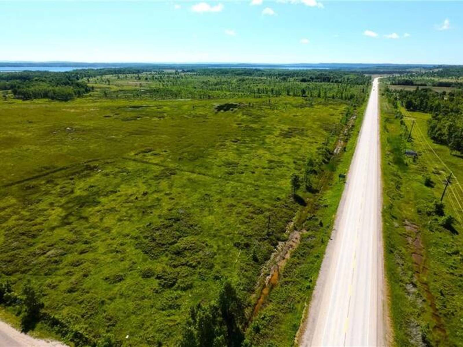 na White's Point & Hwy.No.6 Road, Manitoulin Island, Ontario P0P 1K0
