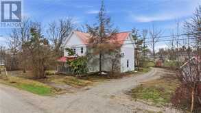75 Wellington Street | Assiginack Ontario | Slide Image One