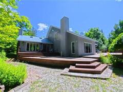 1604 Perivale Road E Manitoulin Island Ontario, P0P 2B0