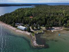 21214 Highway 6 Tehkummah Ontario, P0P 1Z0