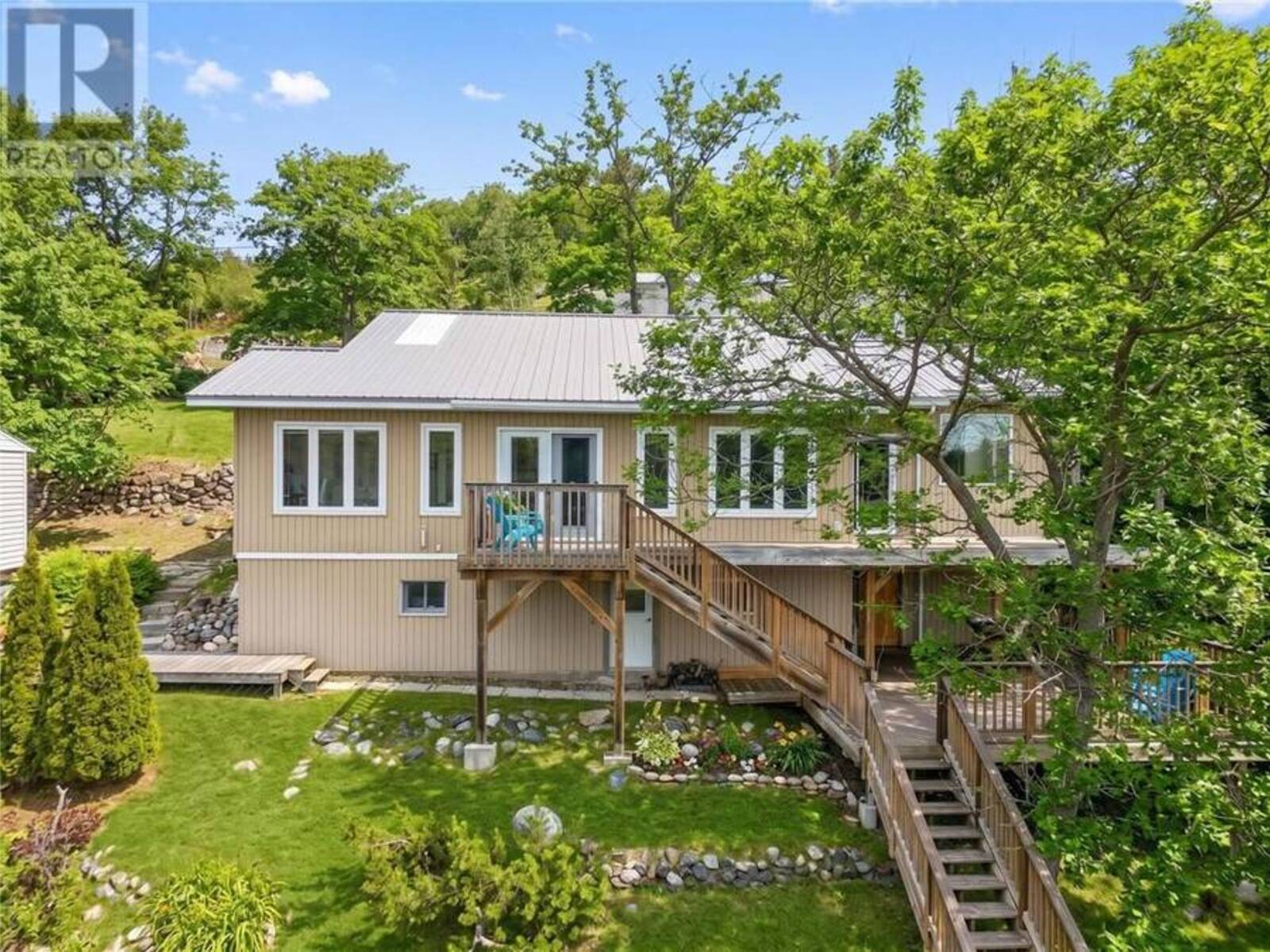 2113 Sunnyside Road, Greater Sudbury, Ontario P3G 1H9