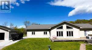 14 Maplewood Trail | Manitoulin Island Ontario | Slide Image Eight