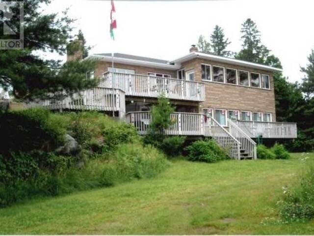 332F Amateewakea River Road St. Charles Ontario, P0M 2W0 - 4 Bedrooms Waterfront Home For sale