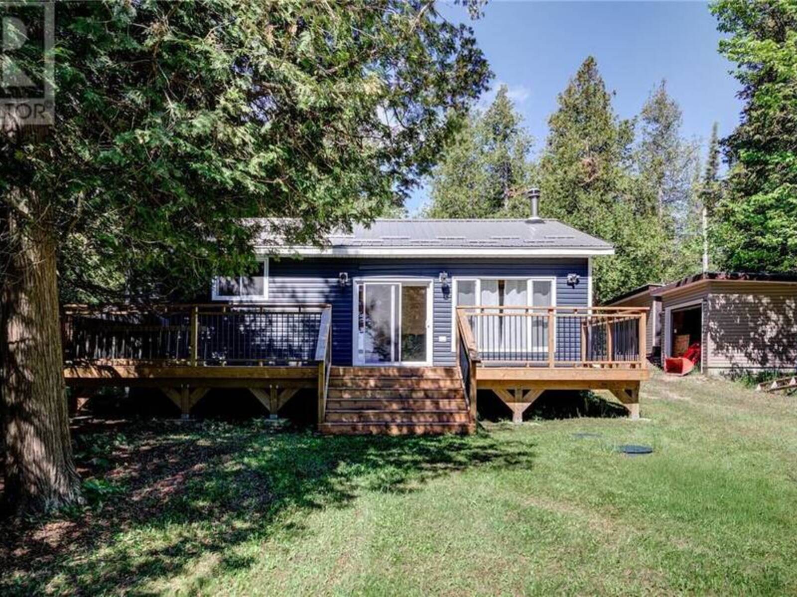 1084 Bay Estates Road S, Manitoulin Island, Ontario P0P 1W0