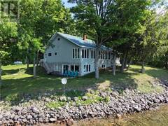 17 Beaton Huron Shores Ontario, P0R 1H0