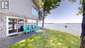 17 Beaton | Huron Shores Ontario | Slide Image Nineteen