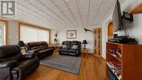 17 Beaton | Huron Shores Ontario | Slide Image Forty-seven