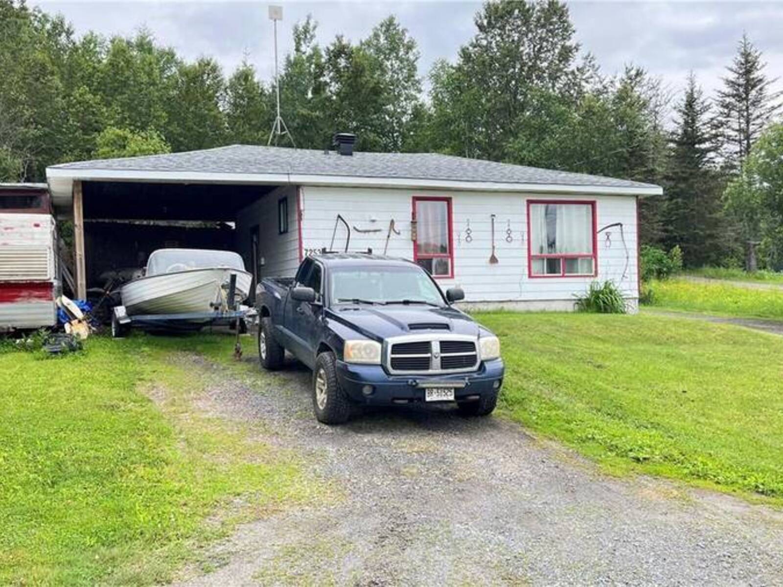 7253 A and B Highway 535, St. Charles, Ontario P0M 1X0