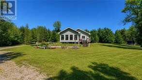 982 Lakeshore | Central Manitoulin Ontario | Slide Image Five