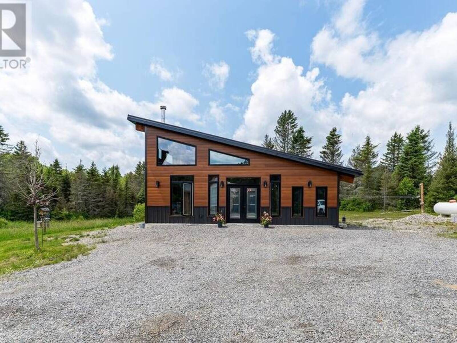 895 Horseshoe Lake Road, Greater Sudbury, Ontario P3E 4N1