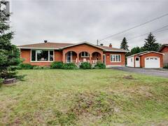 1721 Charles Court Val Caron Ontario, P3N 1H3