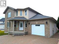 2472 Bancroft Drive Greater Sudbury Ontario, P3B 1T3