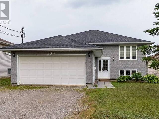 254 Leroux Street Chelmsford Ontario, P0M 1L0 - 4 Bedrooms Home For Sale