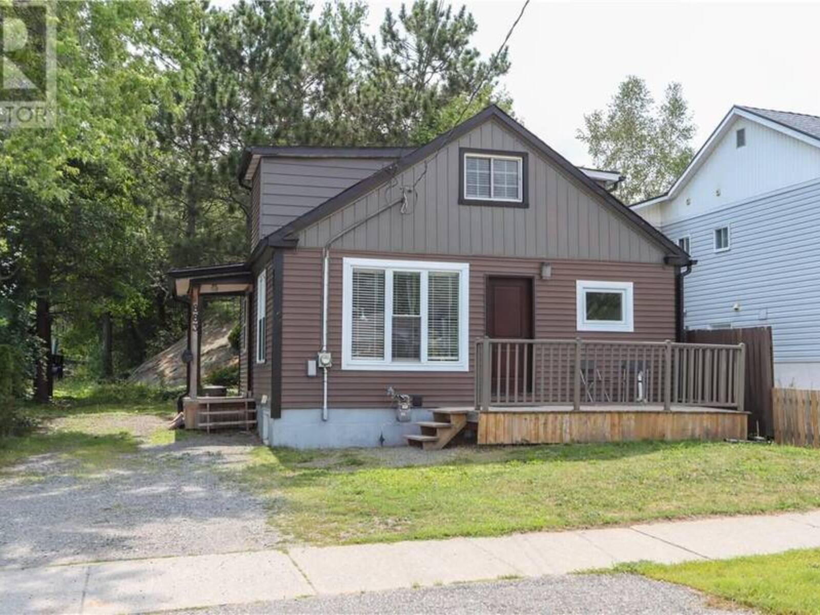 883 Howey Drive, Greater Sudbury, Ontario P3B 1H3