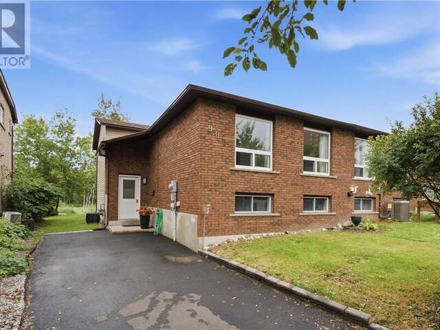 983 ARTHUR Street Greater Sudbury Ontario, P3A 5L8 - 5 Bedrooms Home For Sale