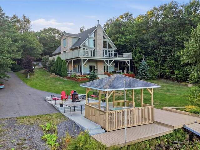317 Middle Lake Greater Sudbury Ontario, P3E 3M9 - 4 Bedrooms Waterfront Home For sale