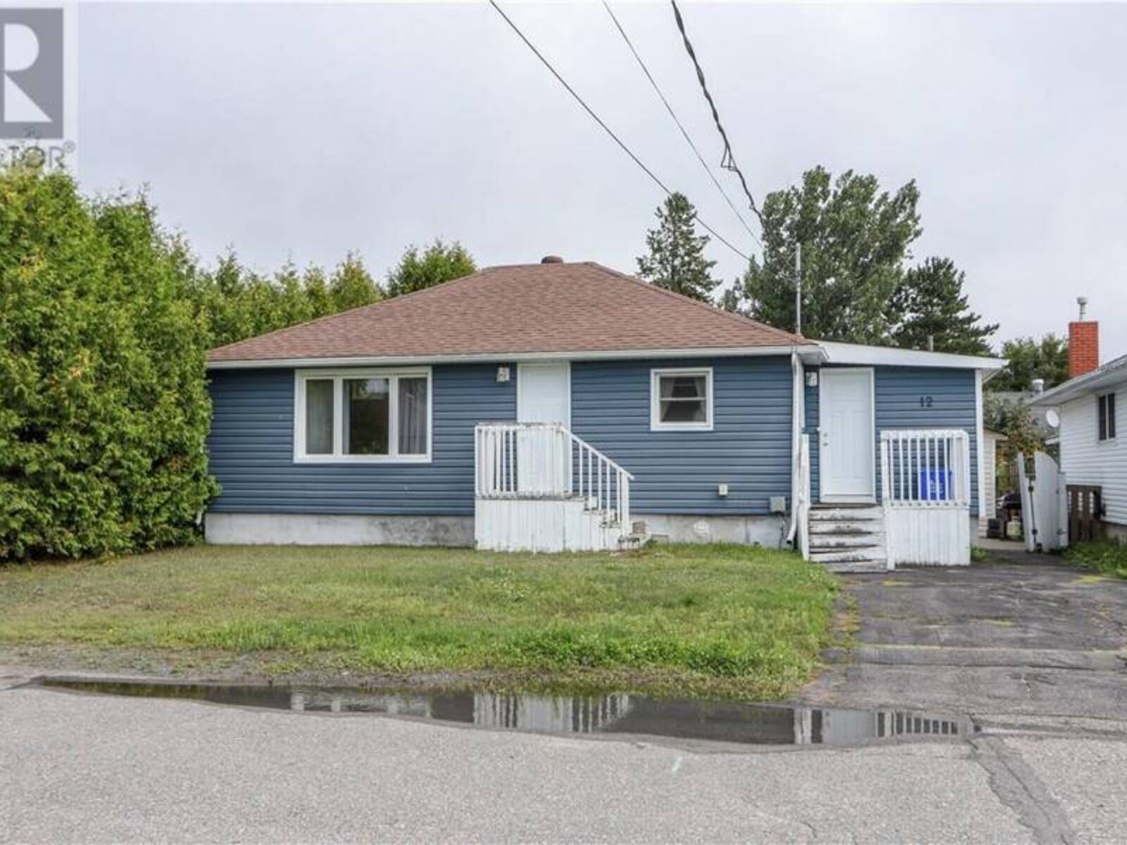 12 Oakwood Avenue, Greater Sudbury, Ontario P0M 1H0