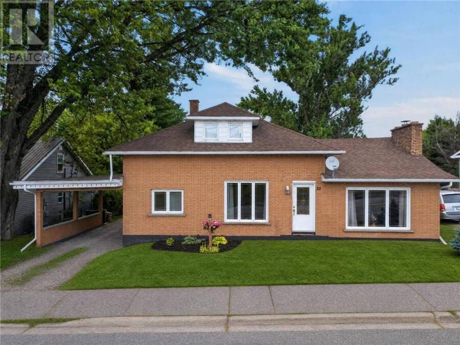 33 Notre Dame Street E, French River, Ontario P0M 2N0