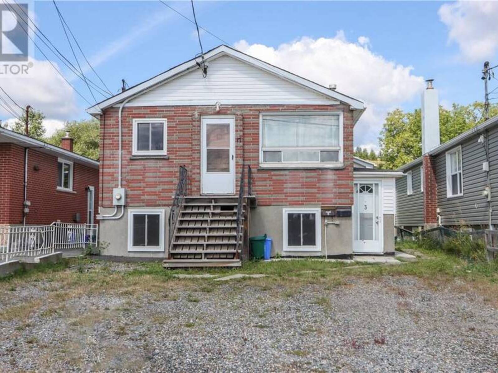 17 Landsend Street, Greater Sudbury, Ontario P3C 1B9