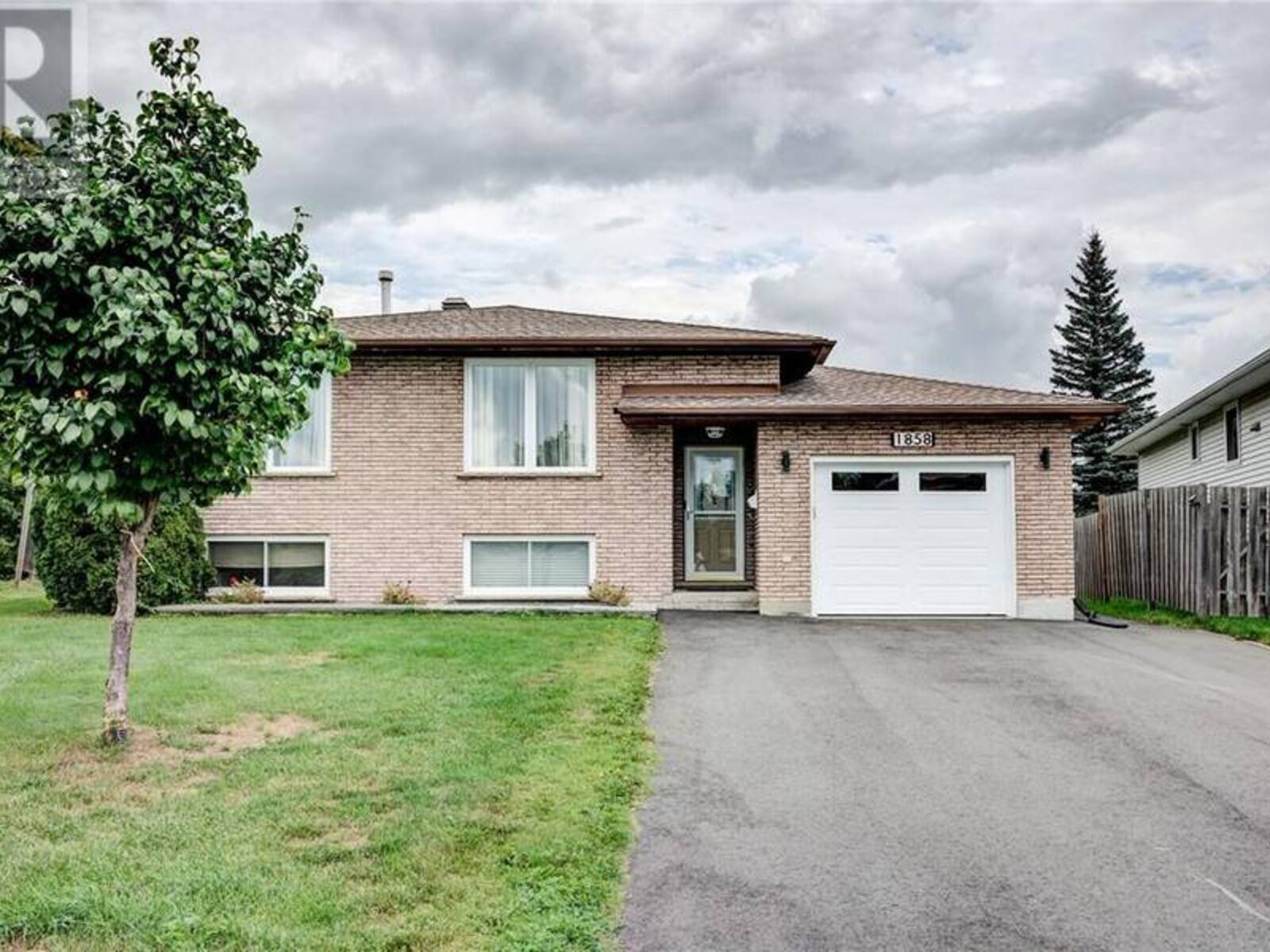 1858 Covewood Crescent, Greater Sudbury, Ontario P3A 5T1