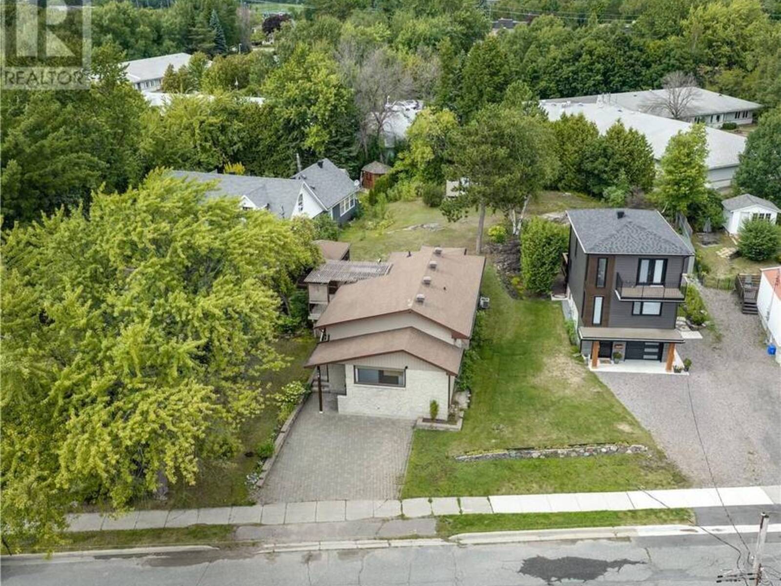 168 Nepahwin Avenue, Greater Sudbury, Ontario P3E 2H6