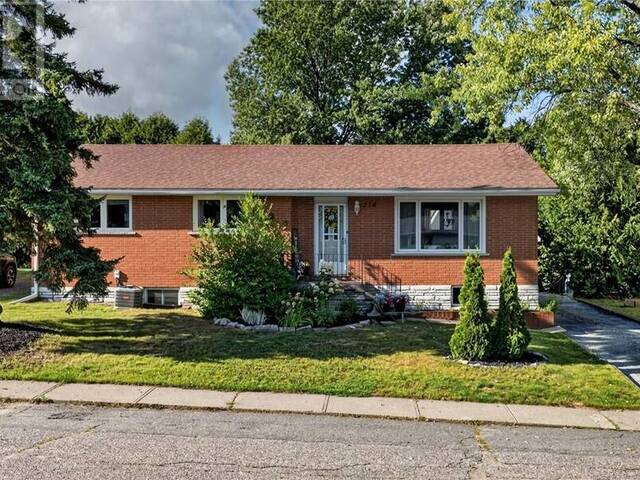 214 First Avenue Greater Sudbury Ontario, P3Y 1M2 - 4 Bedrooms Home For Sale