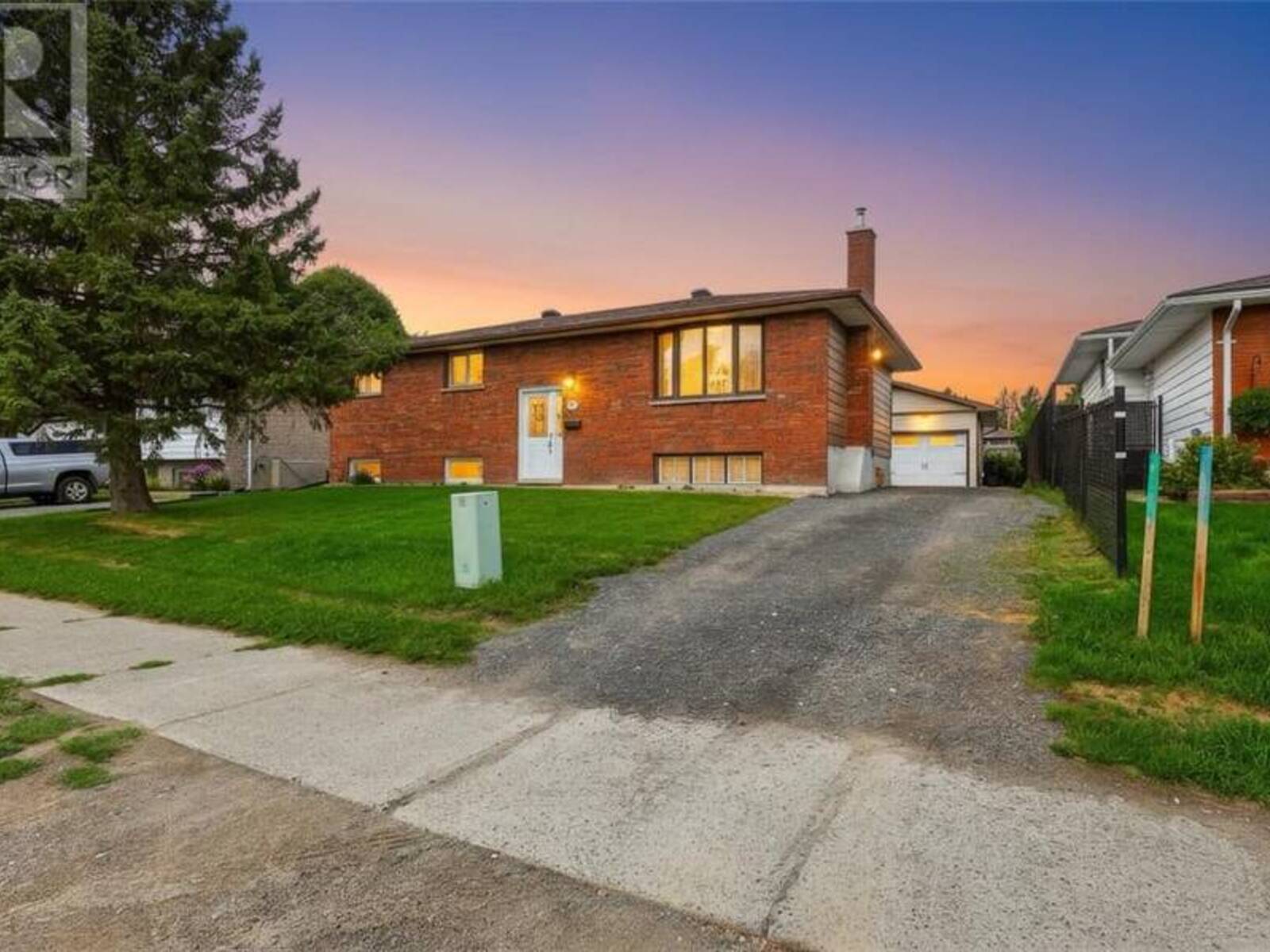 218 Anderson Drive, Greater Sudbury, Ontario P3Y 1M8