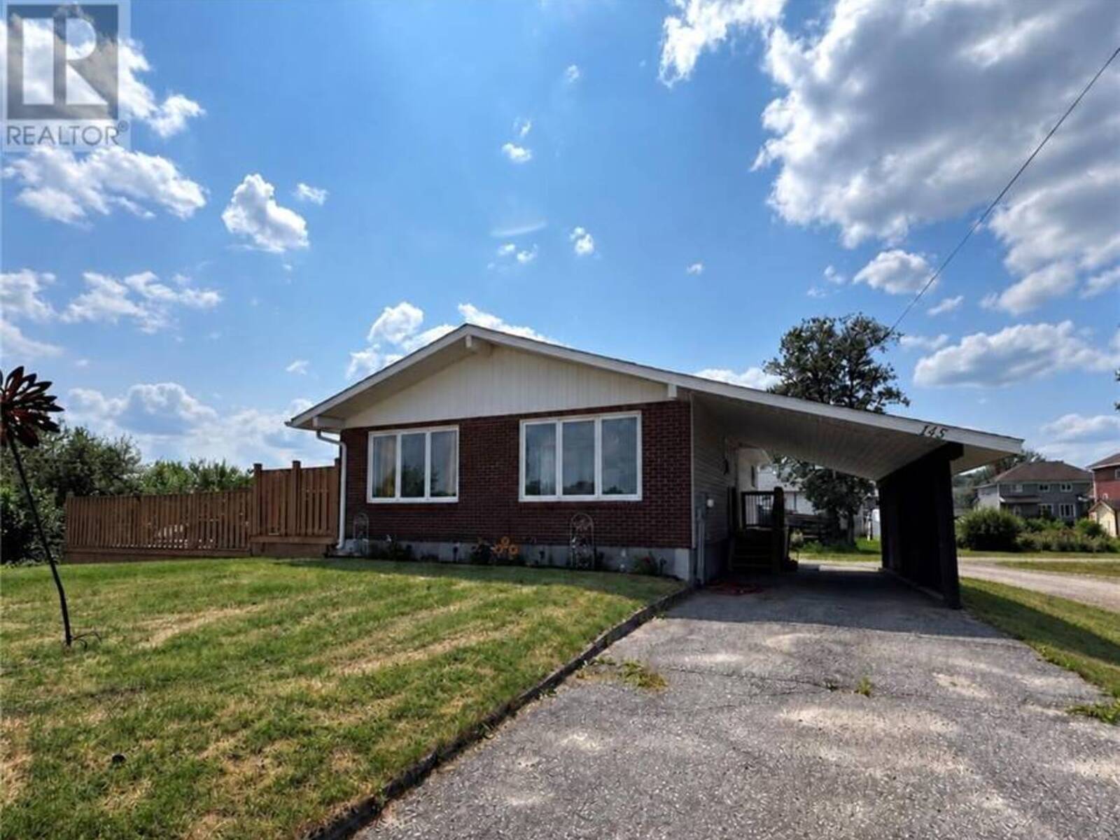 145 Dufferin Street, Chapleau, Ontario P0M 1K0
