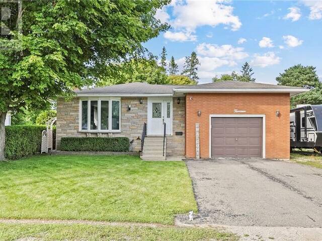 14 VANKOUGHNET Street W Manitoulin Island Ontario, P0P 1K0 - 4 Bedrooms Home For Sale