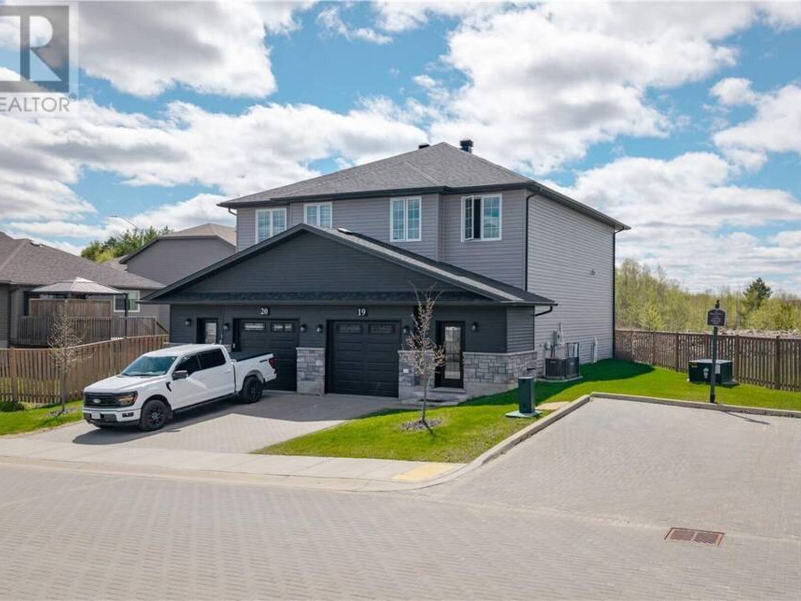 2279 Mallards Landing Drive Unit# 19, Greater Sudbury, Ontario P3P 6E5