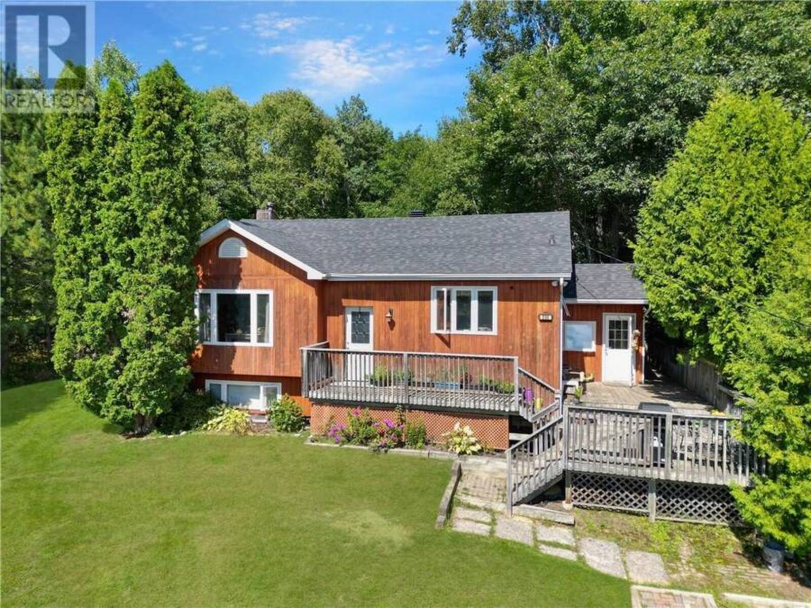 598 Sunnyside Road, Greater Sudbury, Ontario P3G 1J6
