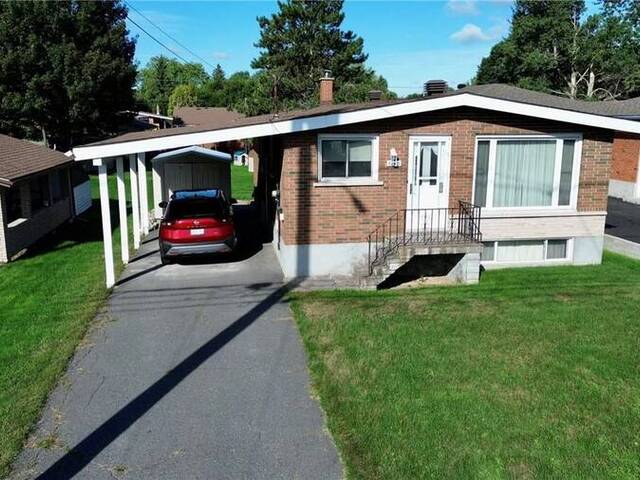 645 Churchill Avenue Greater Sudbury Ontario, P3A 3Z7 - 4 Bedrooms Home For Sale