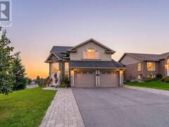 130 Bayside Crescent Greater Sudbury Ontario, P3B 0B9