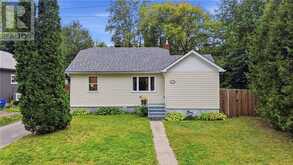 33 Alder Street | Greater Sudbury Ontario | Slide Image Twenty-eight