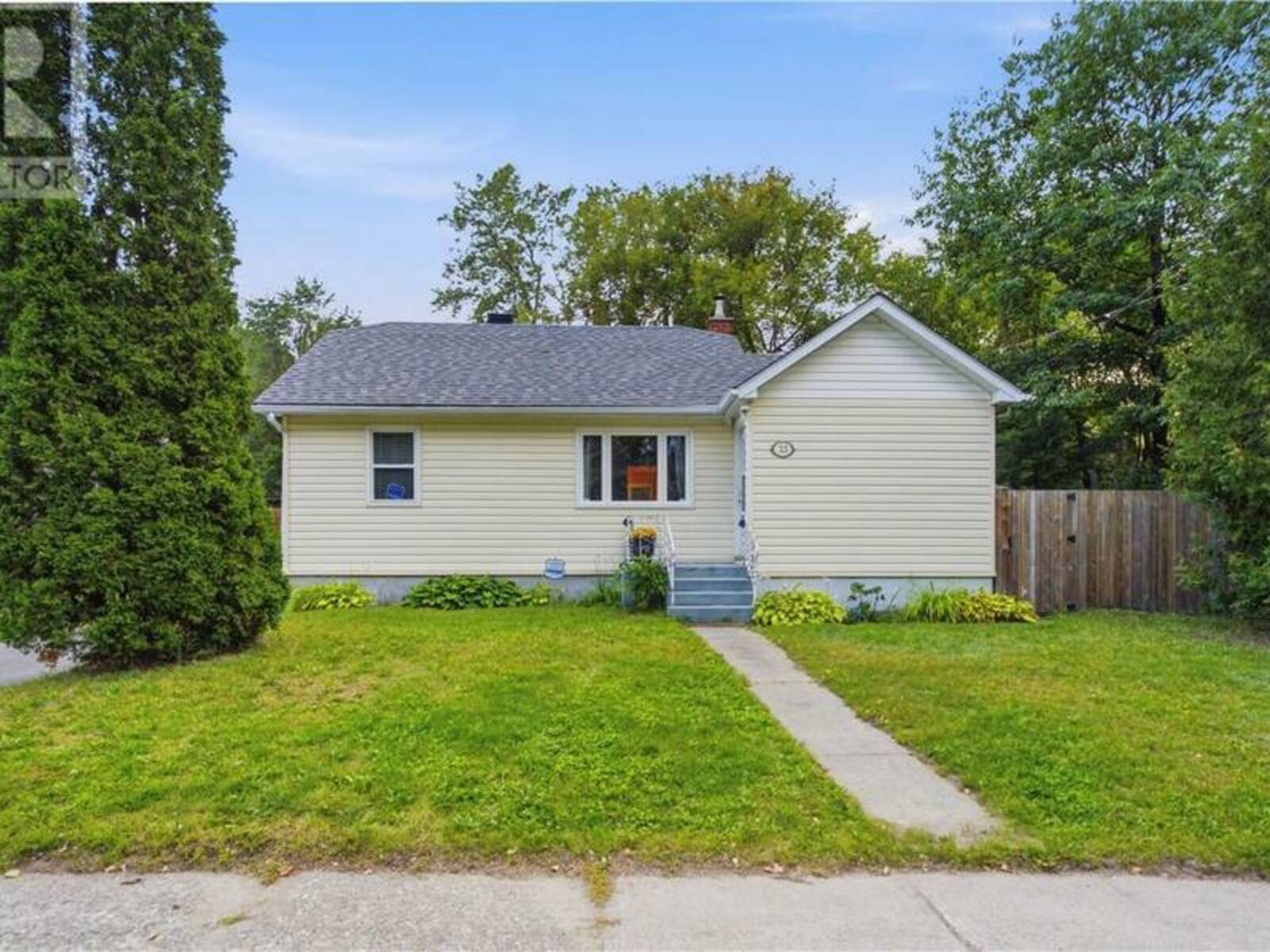 33 Alder Street, Greater Sudbury, Ontario P3C 4J9