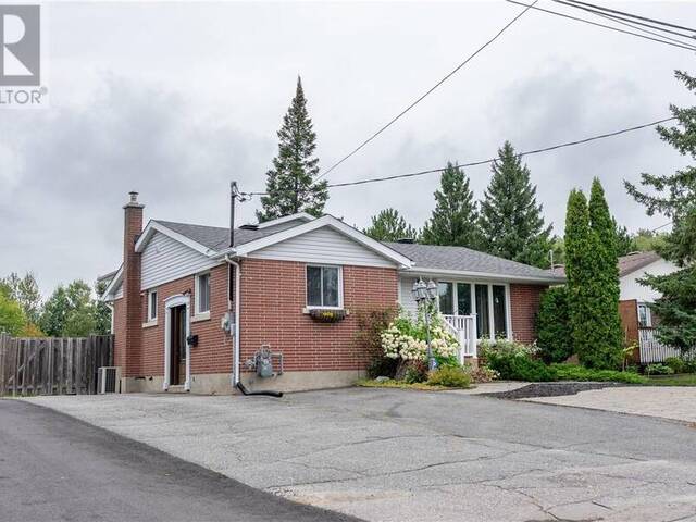 1567 Crestmoor Road Greater Sudbury Ontario, P3A 4M3 - 3 Bedrooms Home For Sale