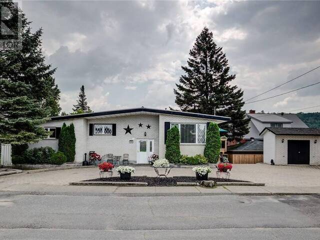 35 CEDAR Street Greater Sudbury Ontario, P0M 2C0 - 4 Bedrooms Home For Sale