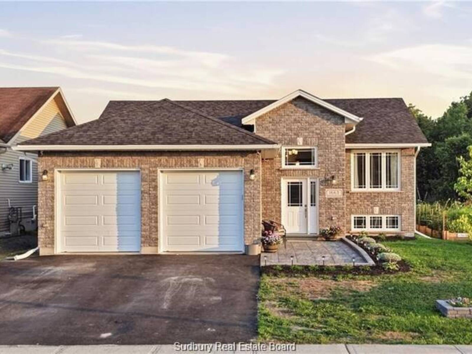 1663 Meadowlark Way, Val Caron, Ontario P3N 0A8